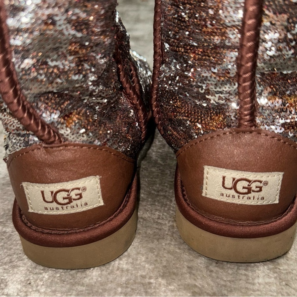 Ugg classic short boots sequin brown silver color changing size 6 US - Picture 4 of 7